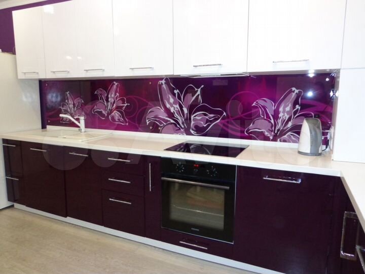 2-к. квартира, 73 м², 1/10 эт.