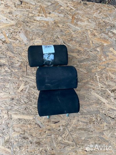 Подголовники сиденья задние к-т Toyota Avensis