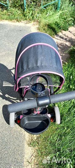 Трехколесный велосипед с ручкой