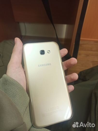 Samsung Galaxy A7 (2017) SM-A720F/DS, 3/32 ГБ