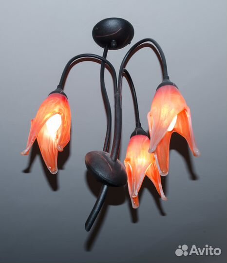 Люстра трехрожковая