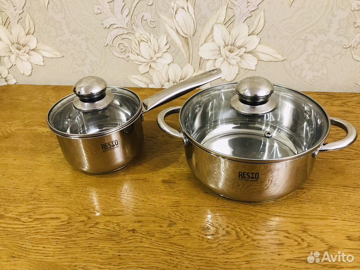Набор кастрюль