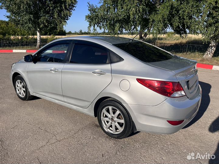 Hyundai Solaris 1.4 AT, 2011, 201 900 км