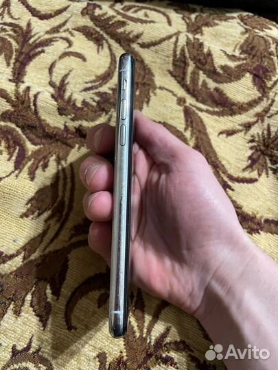 iPhone X, 64 ГБ