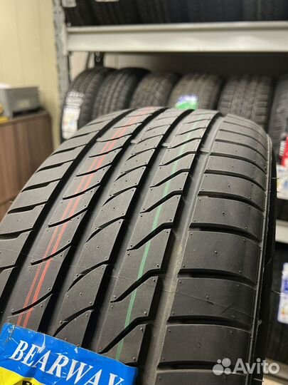 Bearway BW388 215/50 R17 101T