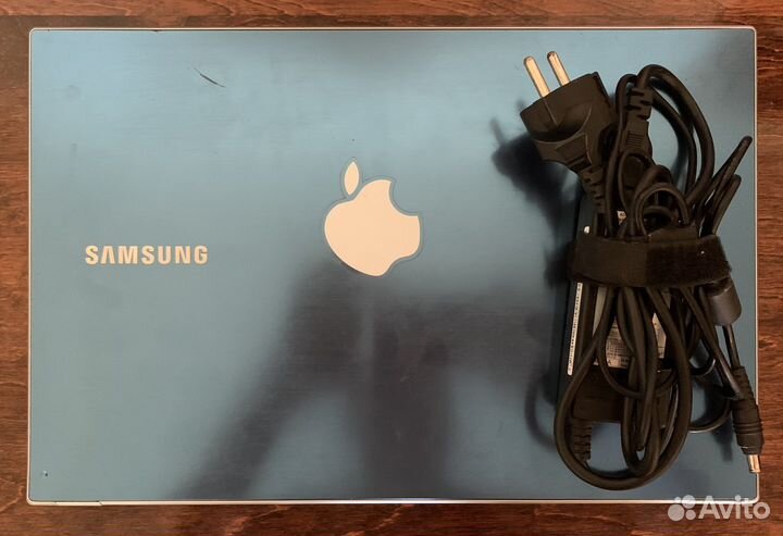 Samsung NP305V5A / Core i3-2350M