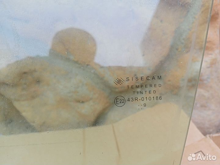 Стекло переднее левое лада веста