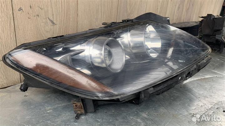 Фара правая Mazda CX-7