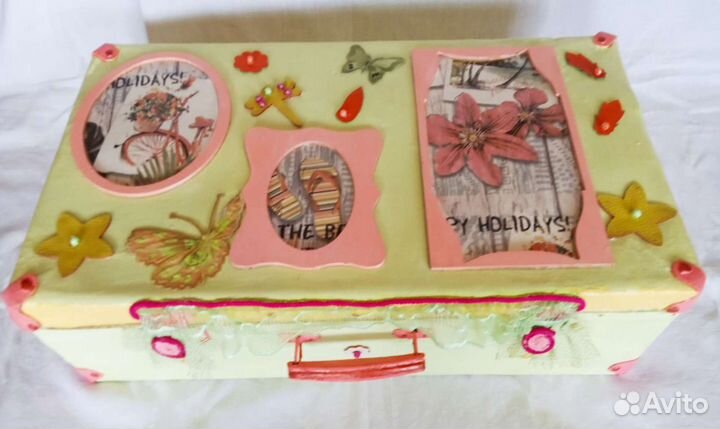 Чемодан и клетка декоративные