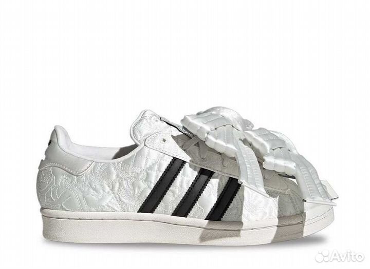 Caroline H Adidas Originals