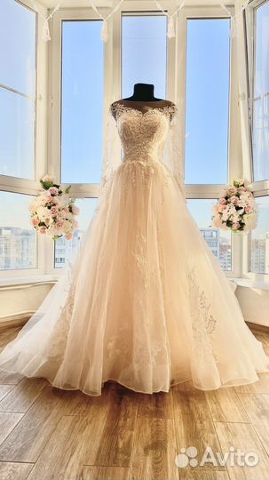 Прокат свадебных платьев