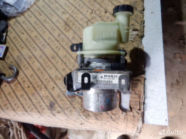 Насос гур Renault Logan 2