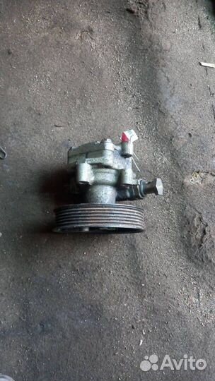 Гур Volkswagen Golf 4, 2001