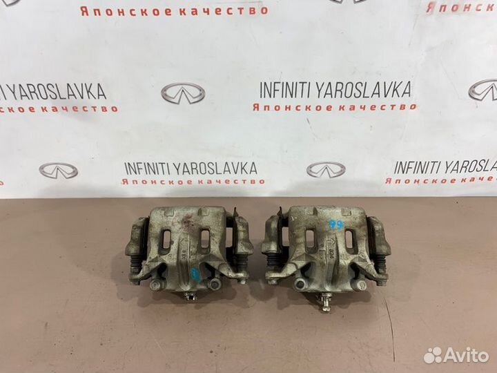 Суппорт комплект передний Infiniti Nissan G35 G37