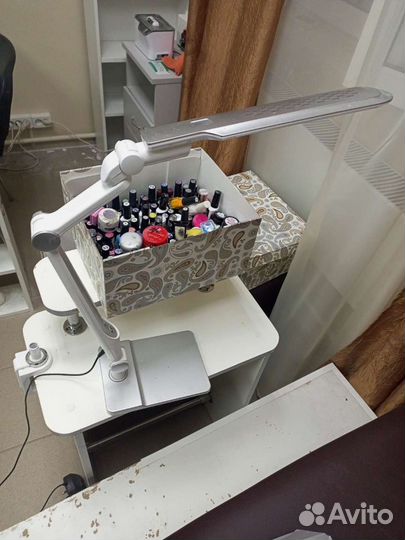 Лампа настольная для маникюра бу