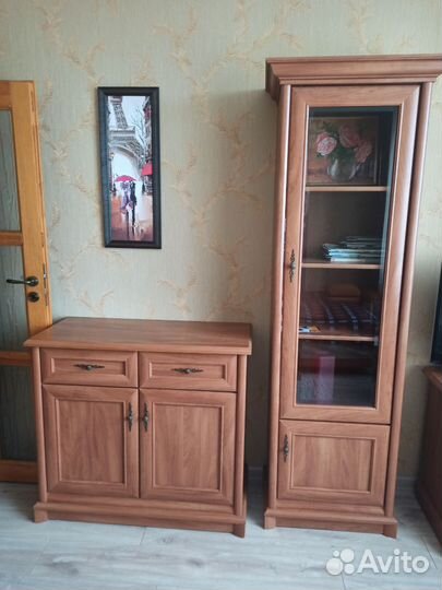 Набор мебели Kent (витрина+шкаф)