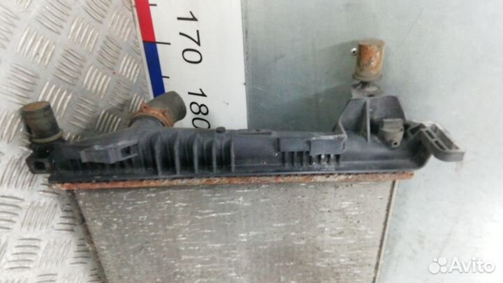 Радиатор системы охлаждения renault megane 3 2008