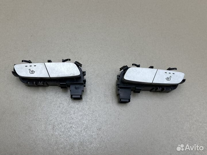 Кнопка подогрева сиденья Mercedes C-Class W205