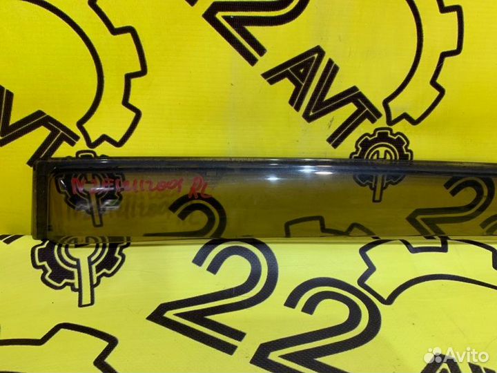 Ветровик задний левый Toyota Corolla Allex NZE121