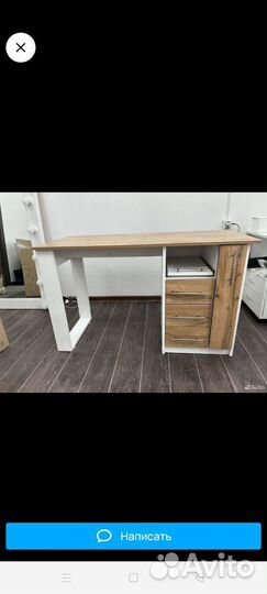 Стол маникюрный