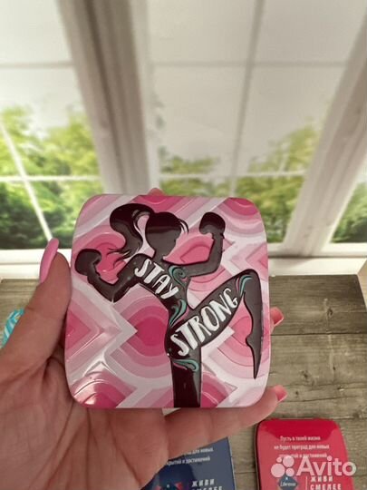 Футляр органайзер жестяной для прокладок Libresse