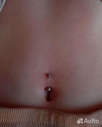 Мастер пирсинга