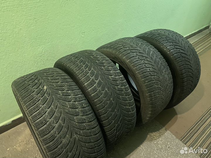 Nokian Tyres WR SUV 4 275/45 R21 110W