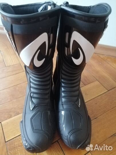 Мотоботы Forma Freccia оригинал состояние отличное