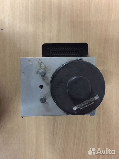 Блок управления ABS Volkswagen Touareg GP