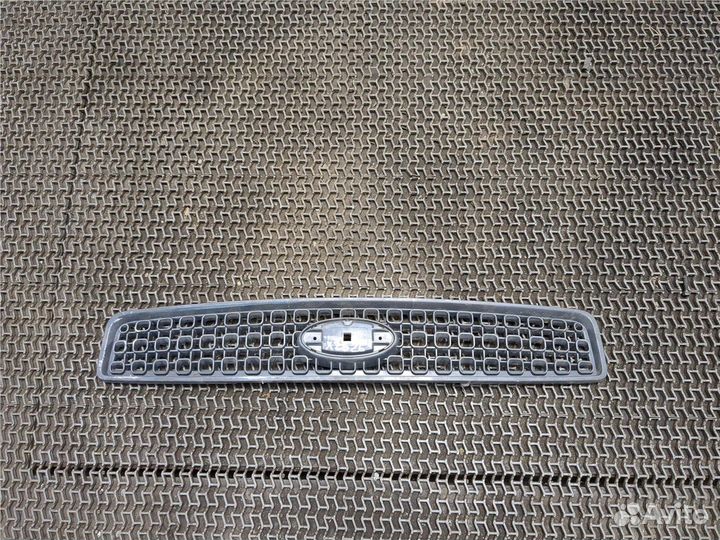 Решетка радиатора Ford Fusion, 2006