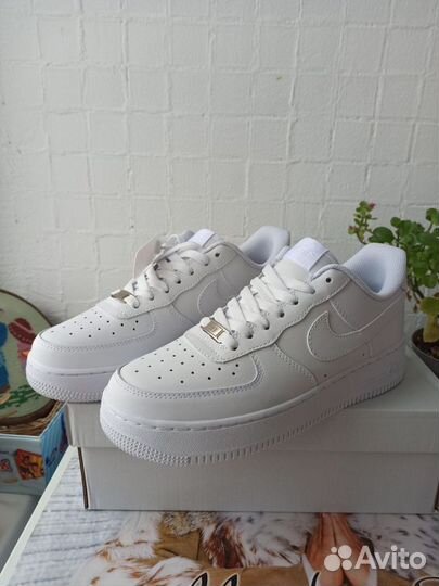 Кроссовки nike AIR force 1 белые