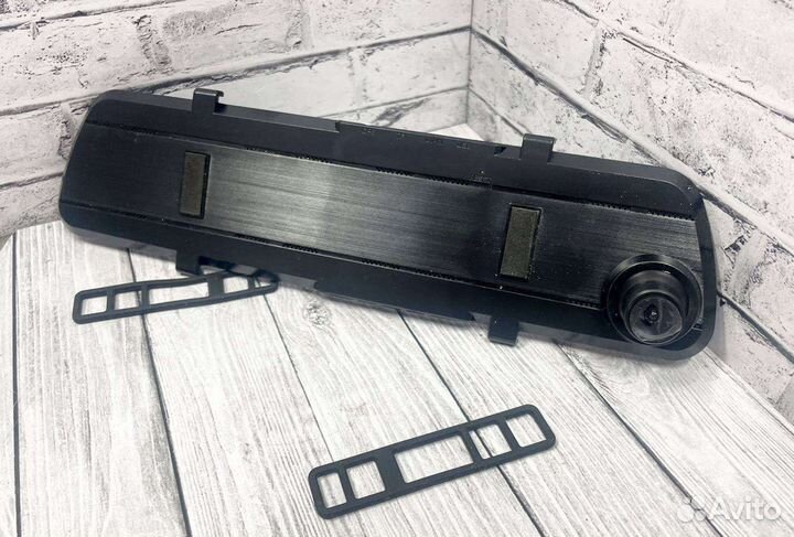 Видеорегистратор, Зеркало с видео камерой