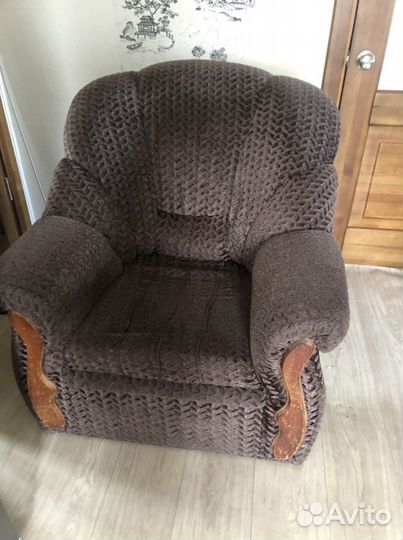 Диван +2 кресла