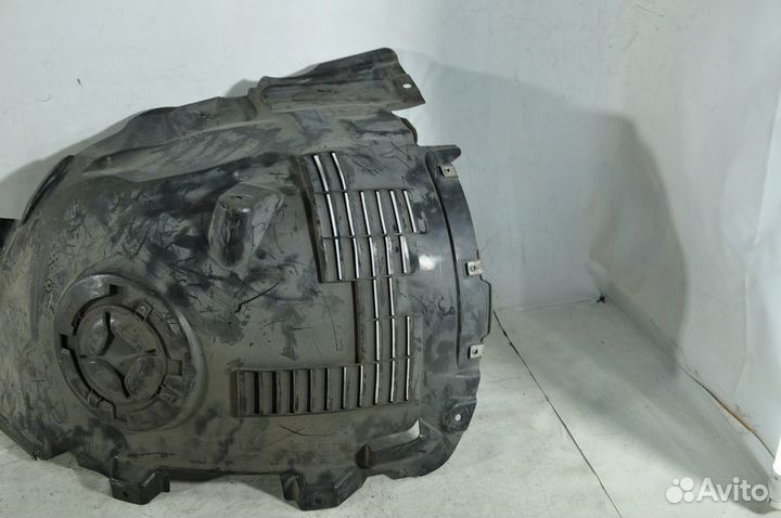 Подкрылок правый передний Mercedes H247 A247884040