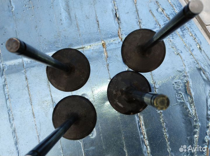 Клапан впускной 6.2 L86 Кадиллак Эскалэйд Тахо