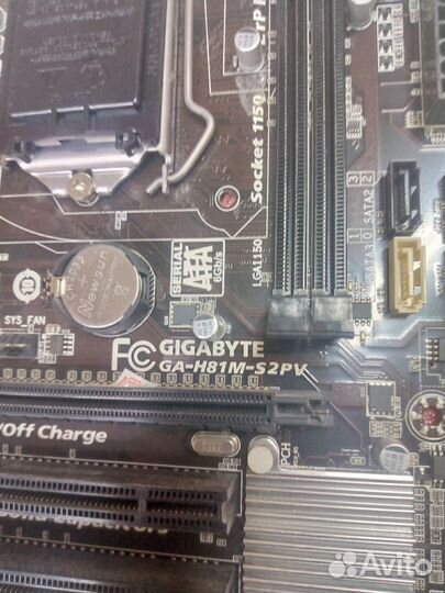 Материнская плата Gigabyte GA-H81M-S2PV на разбор