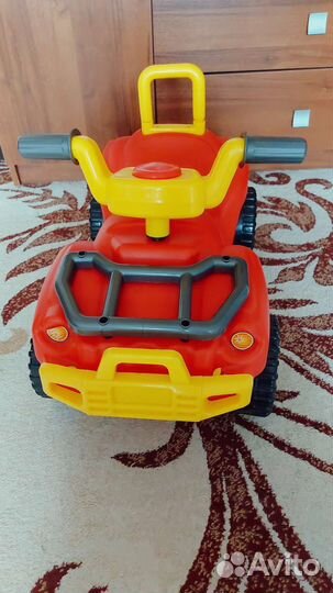 Машинка-каталка