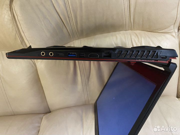 Ноутбук MSI GL63