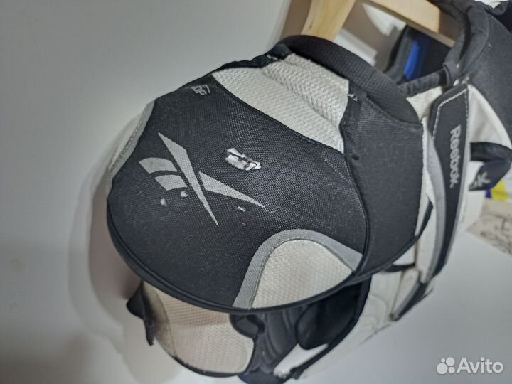 Нагрудник (панцирь) Reebok Модель KFS 7K. JR M/M