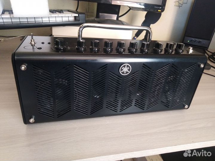 Гитарный комбоусилитель Yamaha THR 10c