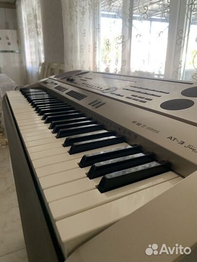 Синтезатор