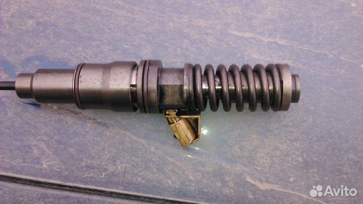 Насос форсунка Renault Magnum DXI12, Volvo D12D