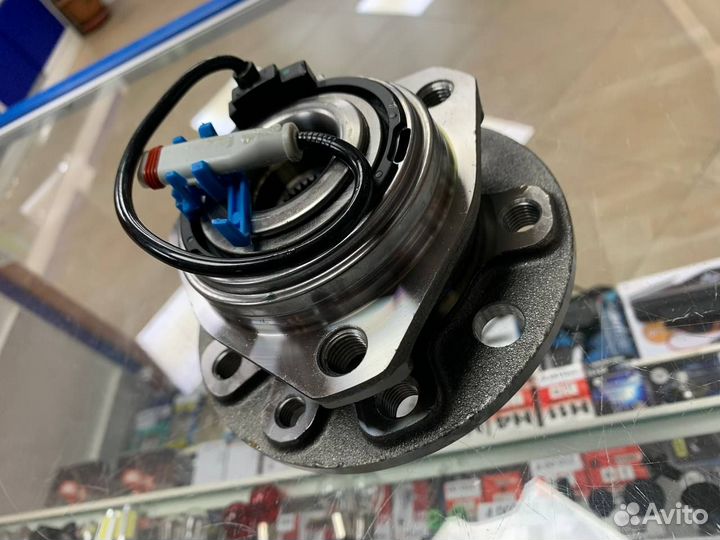 Ступица передняя Opel Astra H