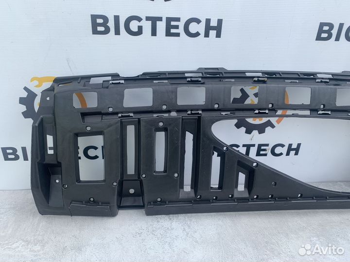 Кронштейн заднего бампера Mercedes A2138854301