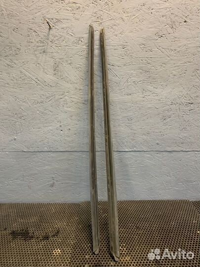 Молдинг стекла передний Audi A6 C7 cdnb 2014