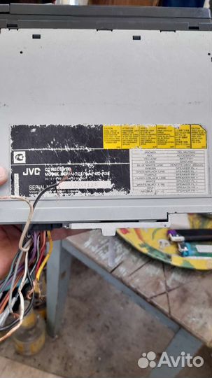 2 магнитолы 1 JVC мр3 aux CD рабочая. 2 National