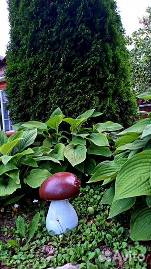 Фигурка гриб для сада