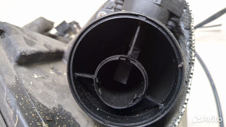 Корпус воздушного фильтра Volkswagen Passat 5, 2002