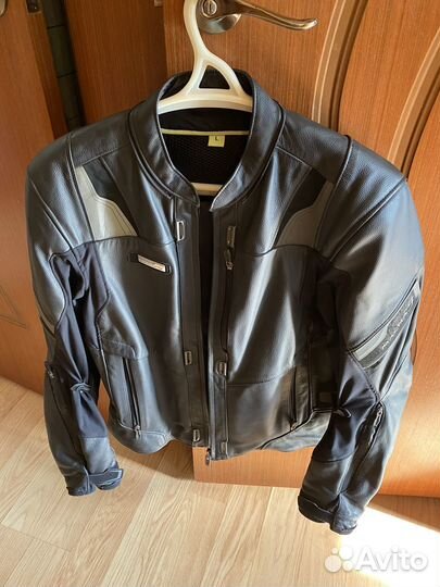Мотокуртка кожаная мужская 48 размер