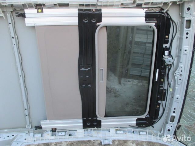 Люк chery tiggo t11. Chery tiggo 4 люк. Люк чери тигго т11. Течёт люк на черри тигго т11. Tiggo t11 люк.